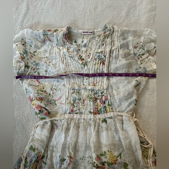 Johnny Was White Floral Short Sleeve Blouse - Picture 2 of 8